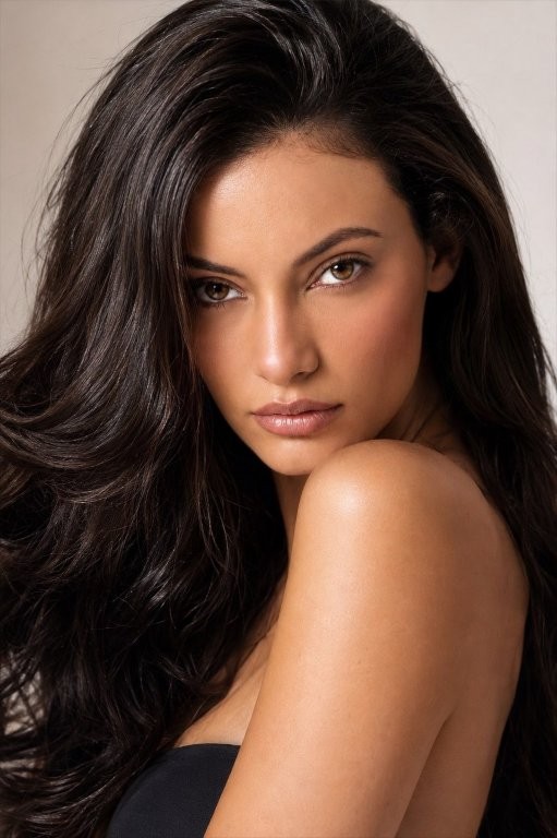 CAROLAINE